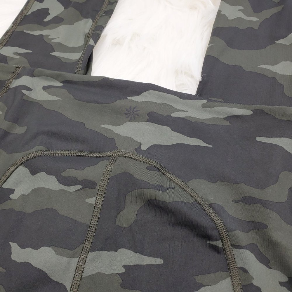 NWOT Athleta Green Ultimate Camo Leggings - Picture 6 of 8